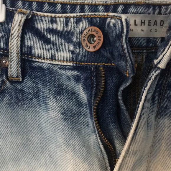 Blue to white obmré jean shorts - Picture 6 of 6